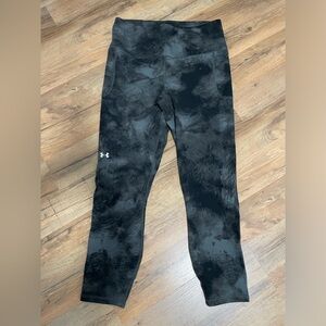 UA ankle leggings  large